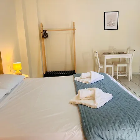 Kd's B Apartman Hriszí Aktí Haniá