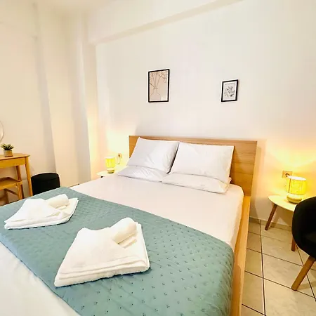 Kd's B Apartman Hriszí Aktí Haniá